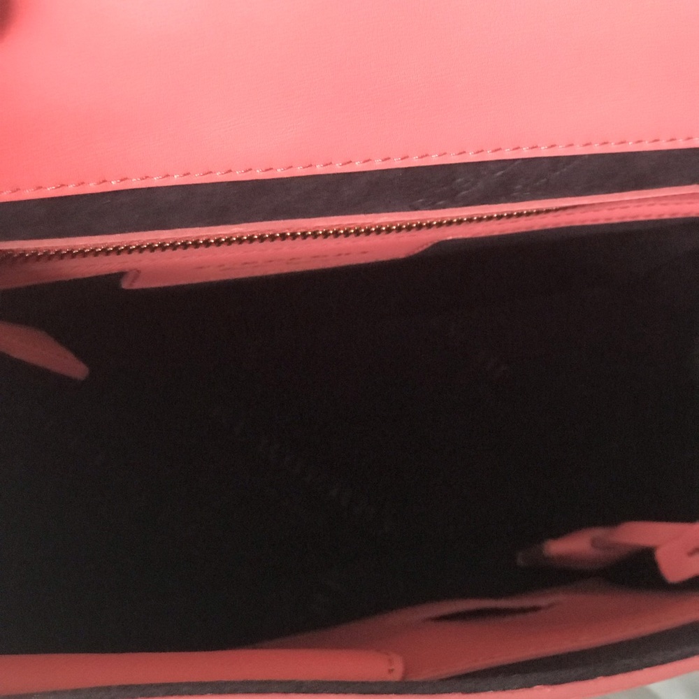 Burberry DK88 - Picture 6 of 8